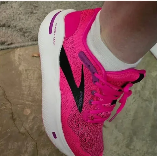Kate's new pink running shoes